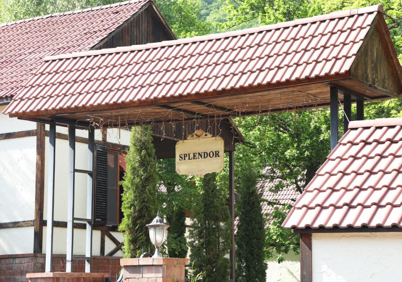 Splendor Resort And Restaurant 차그카조르 외부 사진