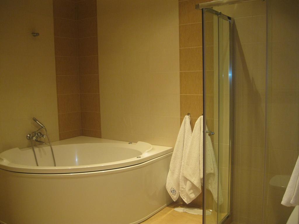 Splendor Resort And Restaurant 차그카조르 객실 사진